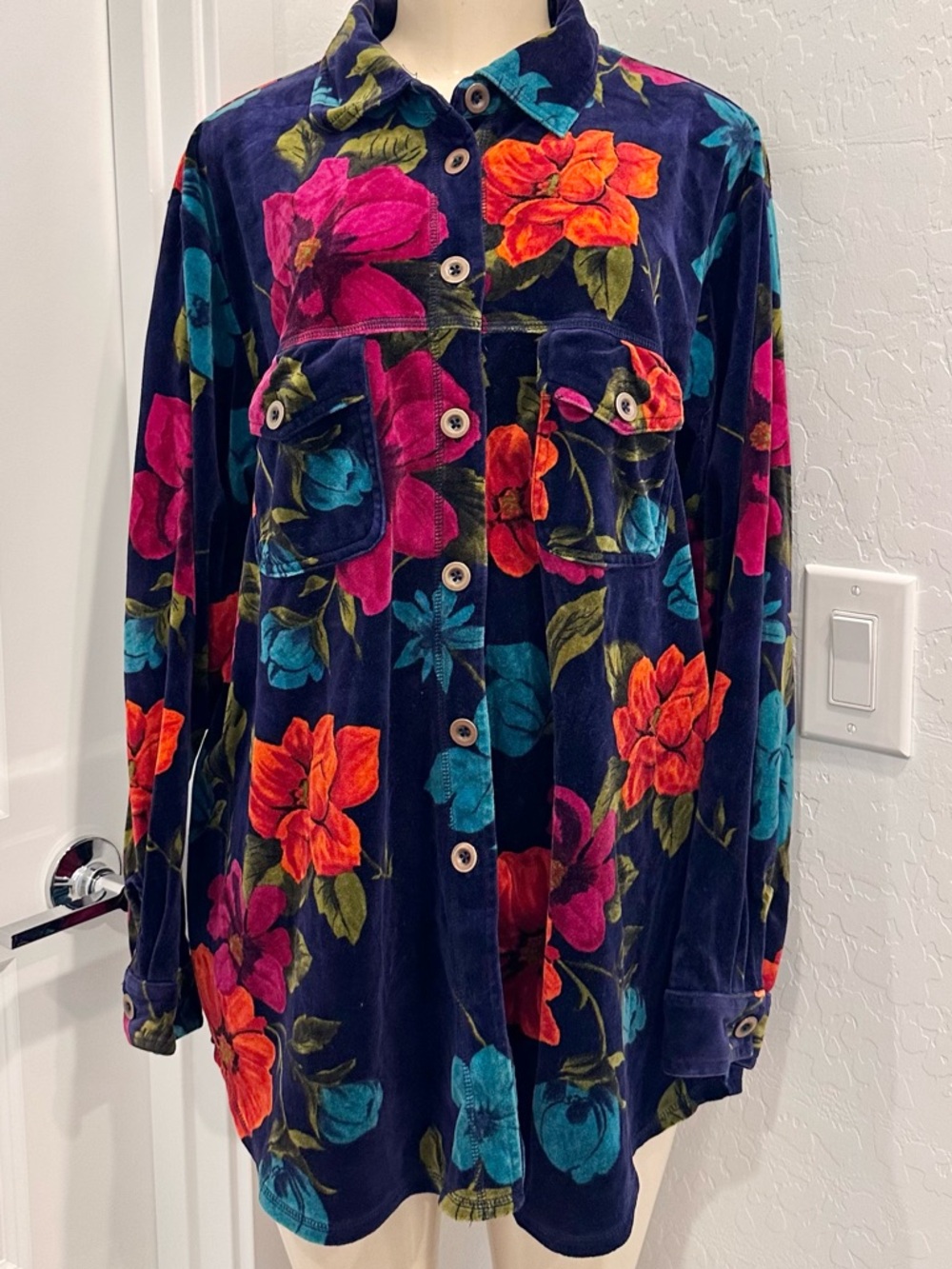 Vintage Carole Little velour floral print button-Up Navy Velvet Shirt Jacket